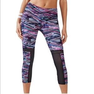 Fabletics Leggings Size XS Black Pink Blue Zoey Digital Print Capri Leggings